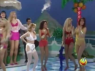 Het kvinna gör sexig yoga