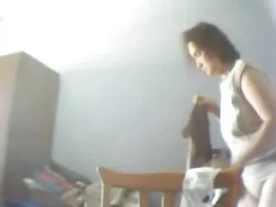 Fingerspel Kåt MILF På Soffan